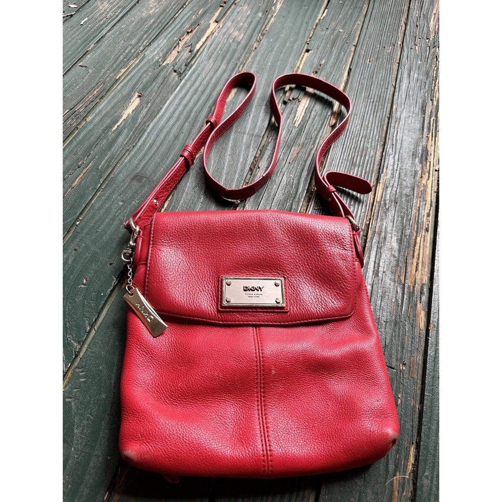 DKNY SOFT‎ LEATHER W/LOGO PLAQUE MESSENGER CROSS BODY SHOULDER BAG Red vintage K